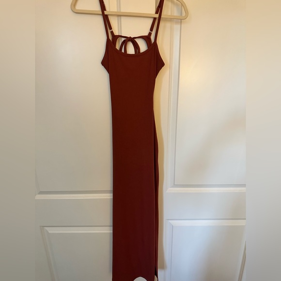 Lulus backless midi dress - Picture 5 of 5